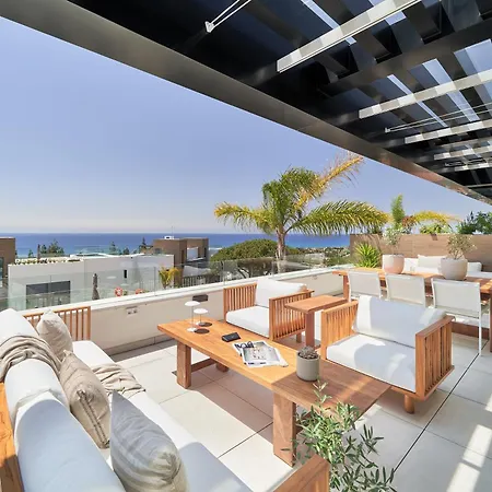 Unique Apartment *