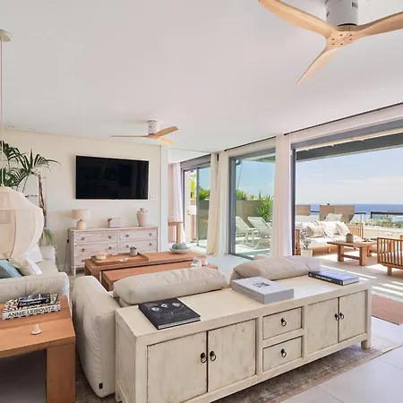 Unique * ماربيا